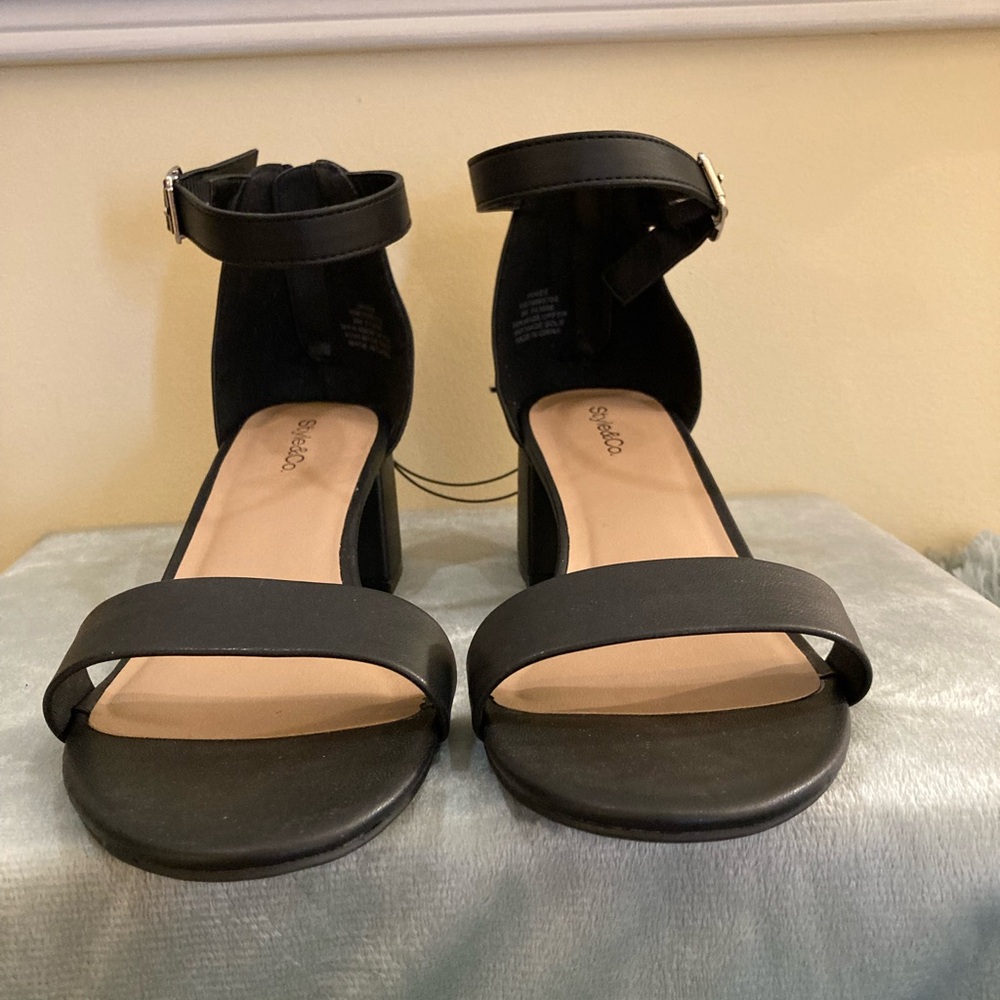 NWB Style & Co Black Heels Sophisticated Design, size 9
